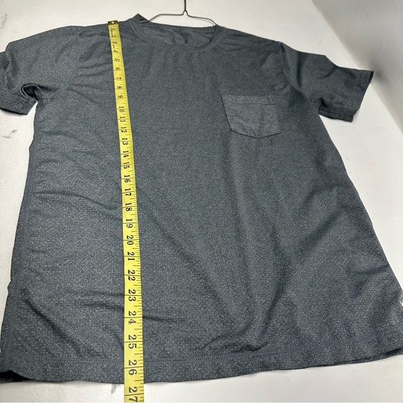 VUORI Men's Dark Gray T-Shirt SIZE SMALL ATHLETIC - Picture 3 of 6